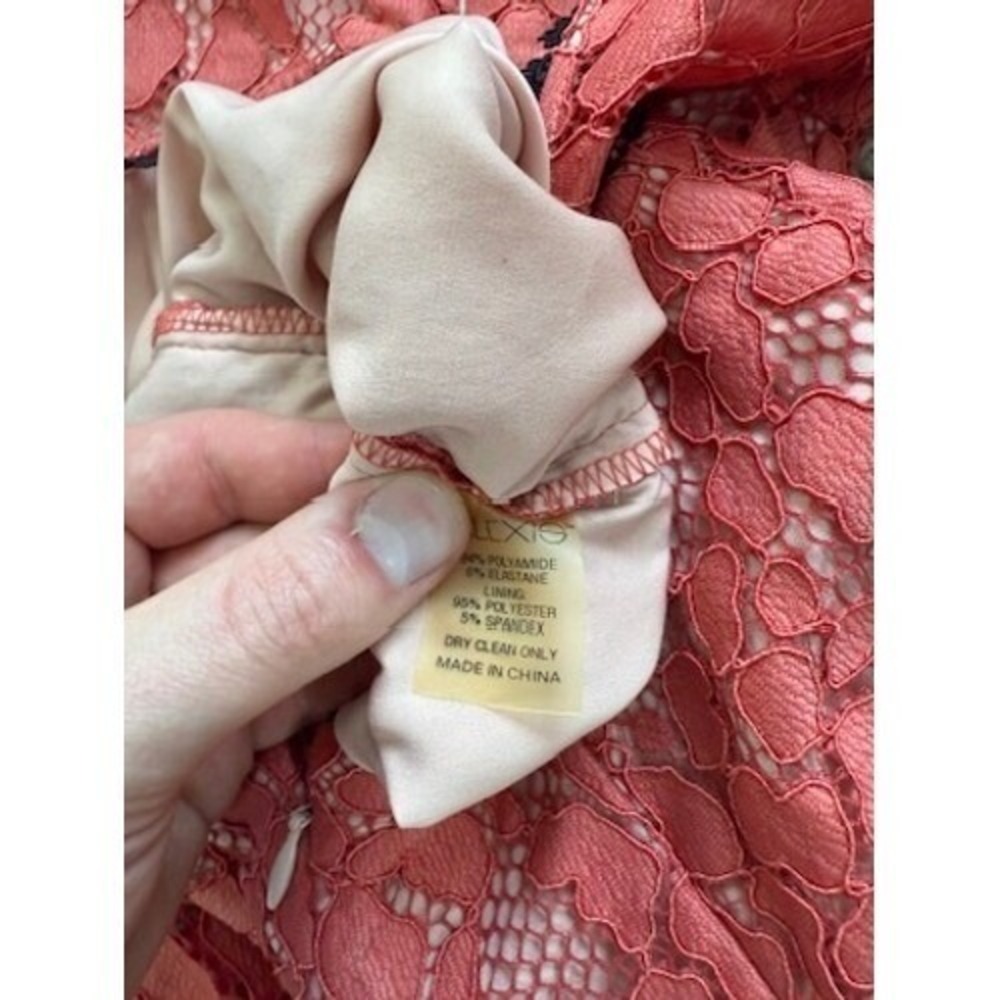 Alexis Lace Dress Open Back Short Sleeve Pink XS Coral Cocktail Wedding $450 - Picture 9 of 10